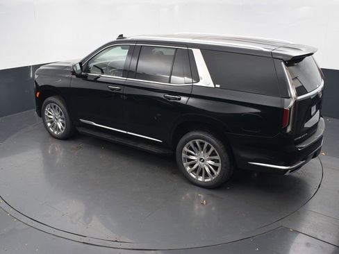 Used 2021 Cadillac Escalade Premium Luxury image 47