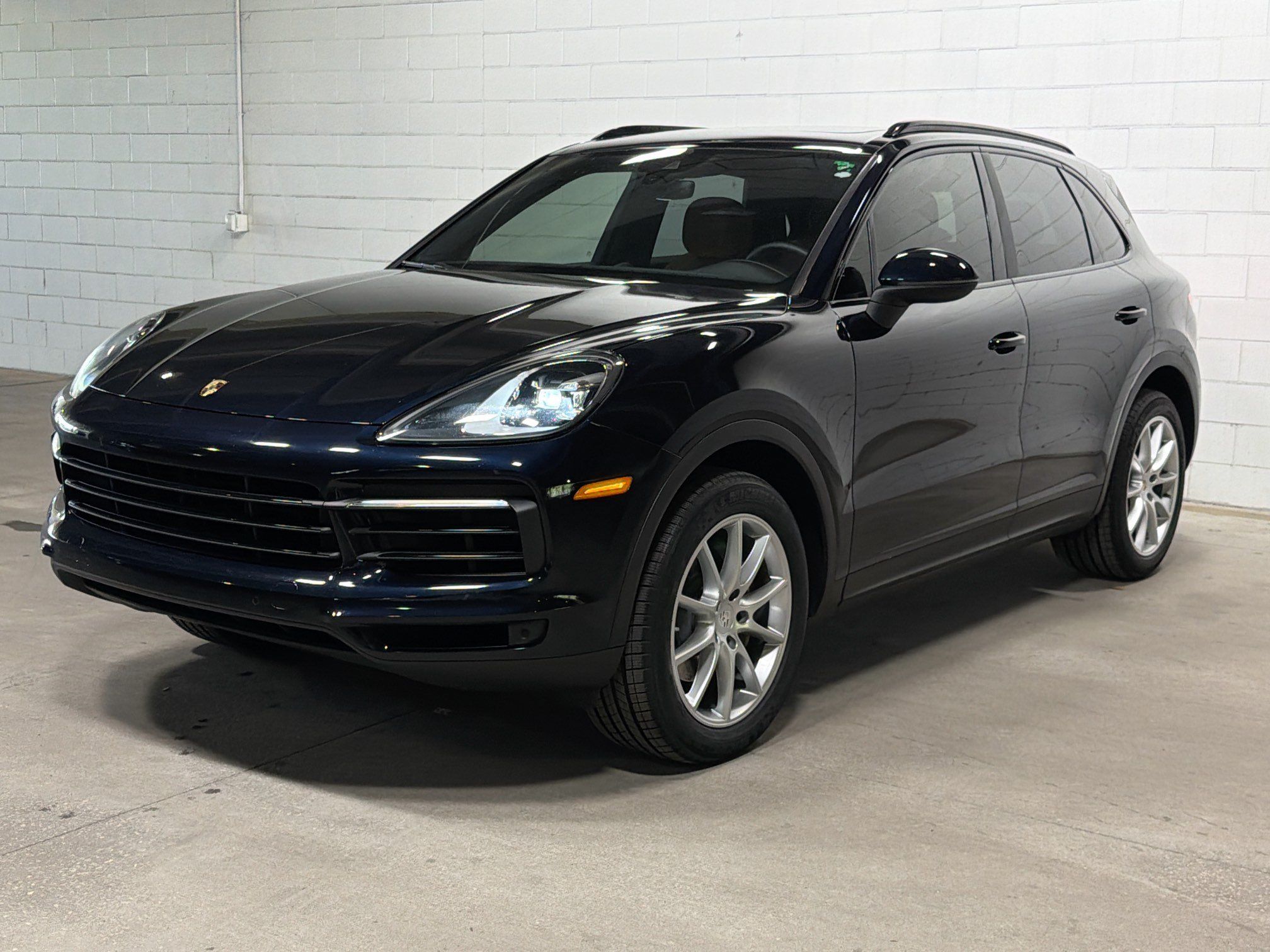 Certified 2020 Porsche Cayenne AWD/4WD image 1