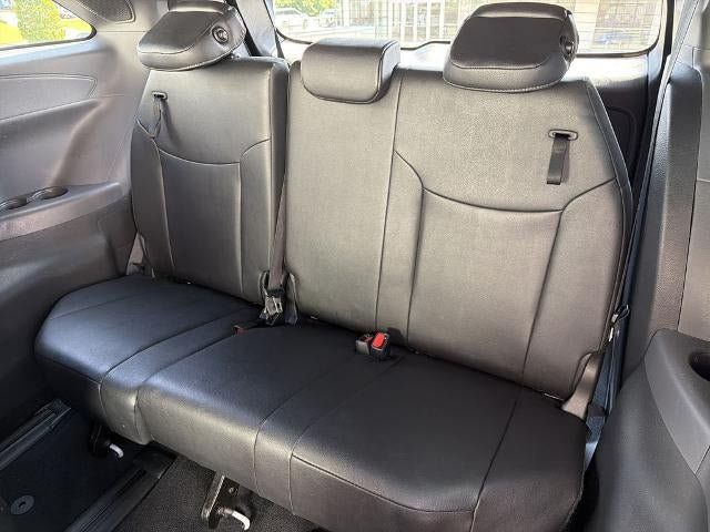 Used 2023 Toyota Sienna XSE AWD/4WD image 21