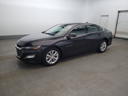 Used 2023 Chevrolet Malibu LT FWD image 2