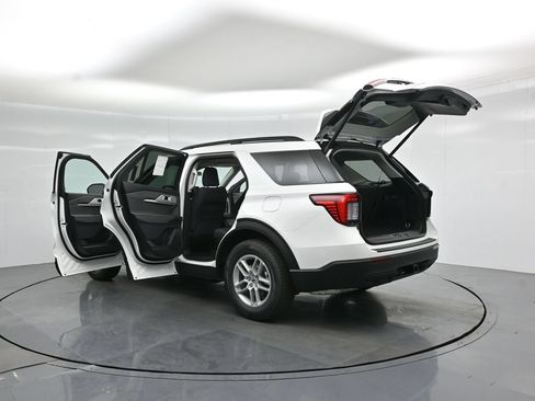 New 2026 Ford Explorer Active RWD image 31