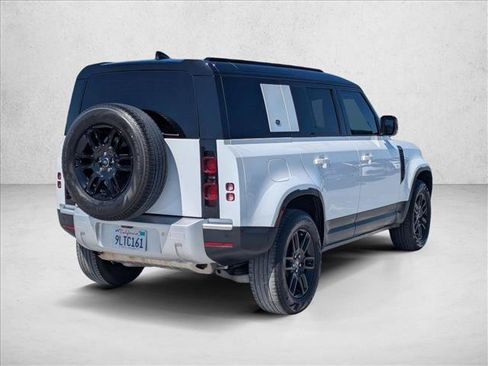 Used 2024 Land Rover Defender 110 S AWD/4WD image 5