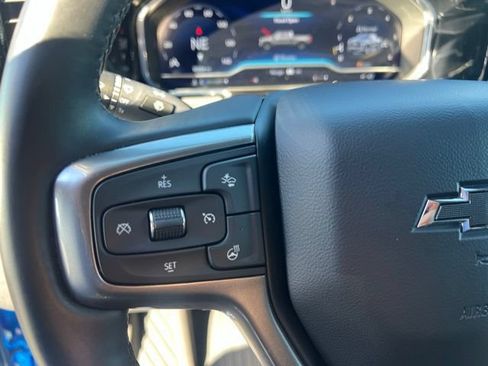 Used 2025 Chevrolet Silverado 1500 RST AWD/4WD image 18