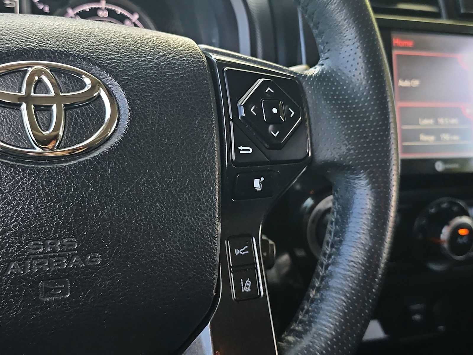 Used 2020 Toyota 4Runner Venture w/ Moonroof Package AWD/4WD image 12