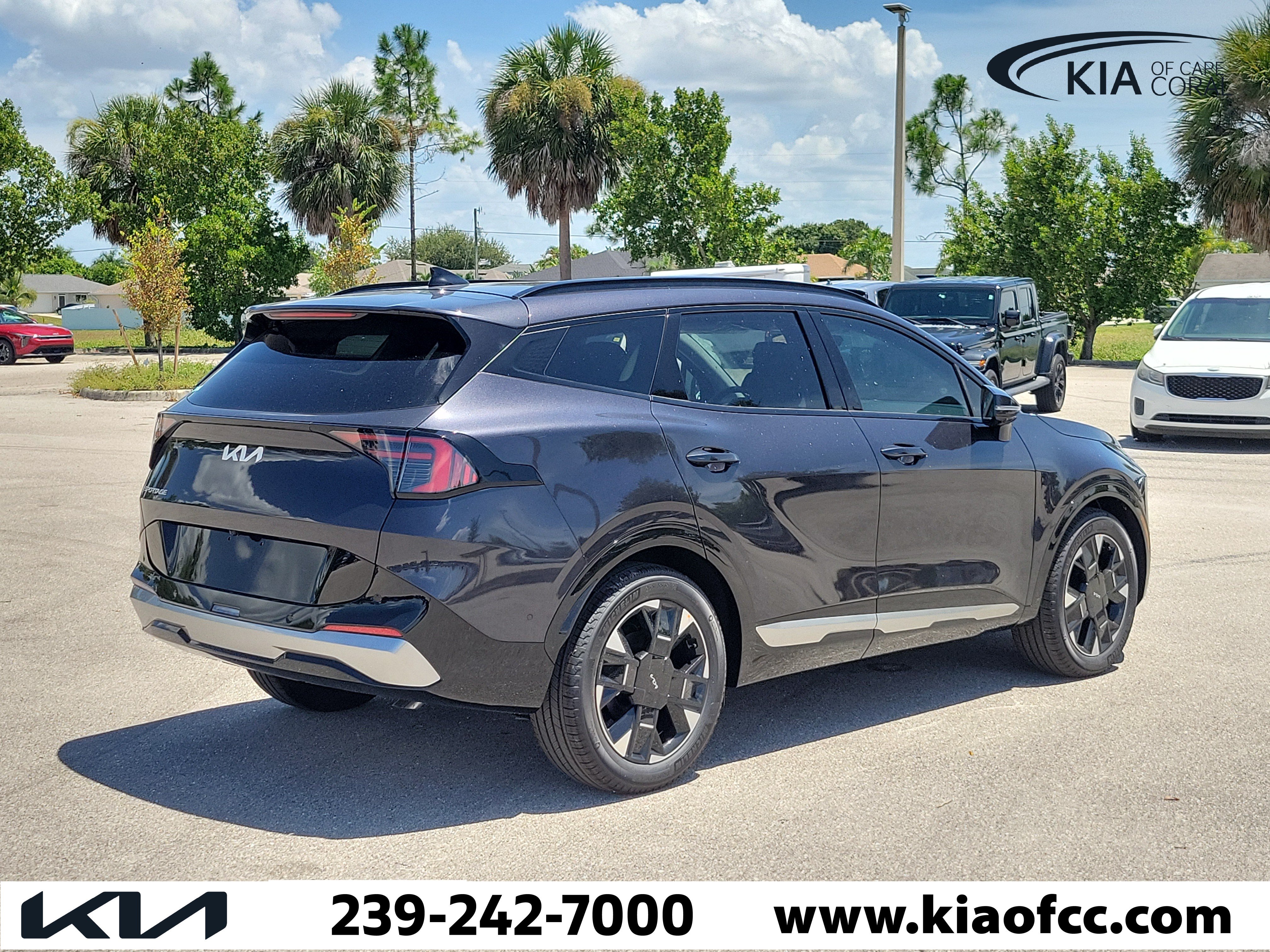 New 2026 Kia Sportage SX FWD image 6