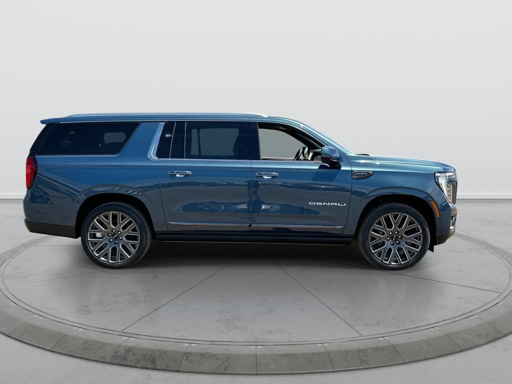 New 2026 GMC Yukon XL Denali Ultimate AWD/4WD image 9