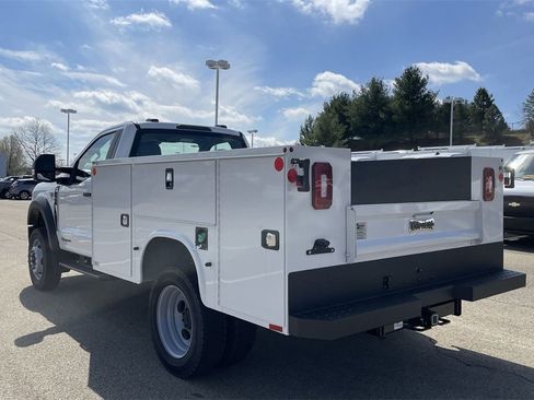 New 2024 Ford F550 4x4 Regular Cab Super Duty image 5