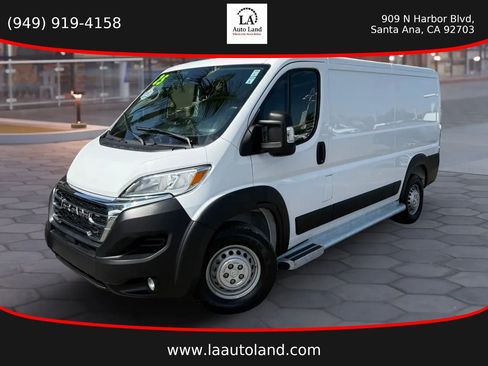 Used 2025 RAM ProMaster 2500 w/ U-Haul Equipment Group FWD image 1