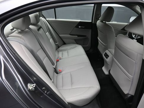 Certified 2017 Honda Accord EX-L image 24