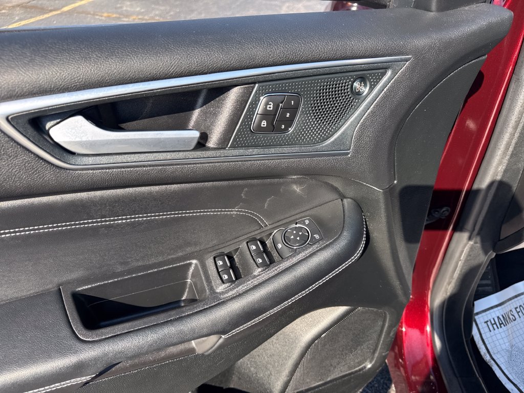 Used 2024 Ford Edge Titanium AWD/4WD image 27