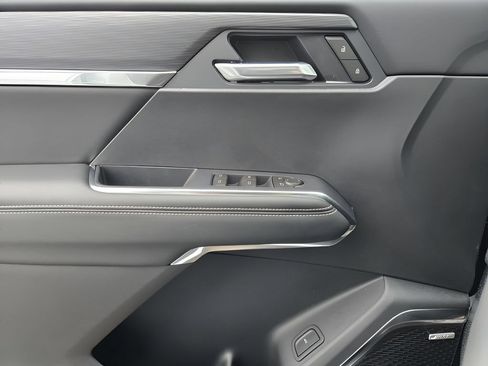 New 2026 GMC Acadia Elevation w/ Elevation Premium Package FWD image 14