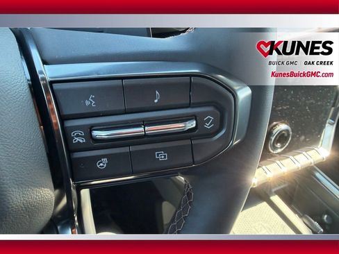 New 2026 GMC Acadia AT4 w/ Luxury Package image 15