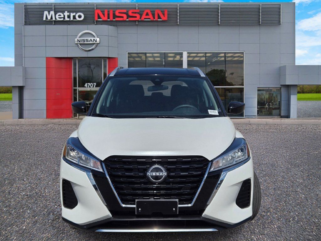 Certified 2024 Nissan Kicks SV FWD image 2