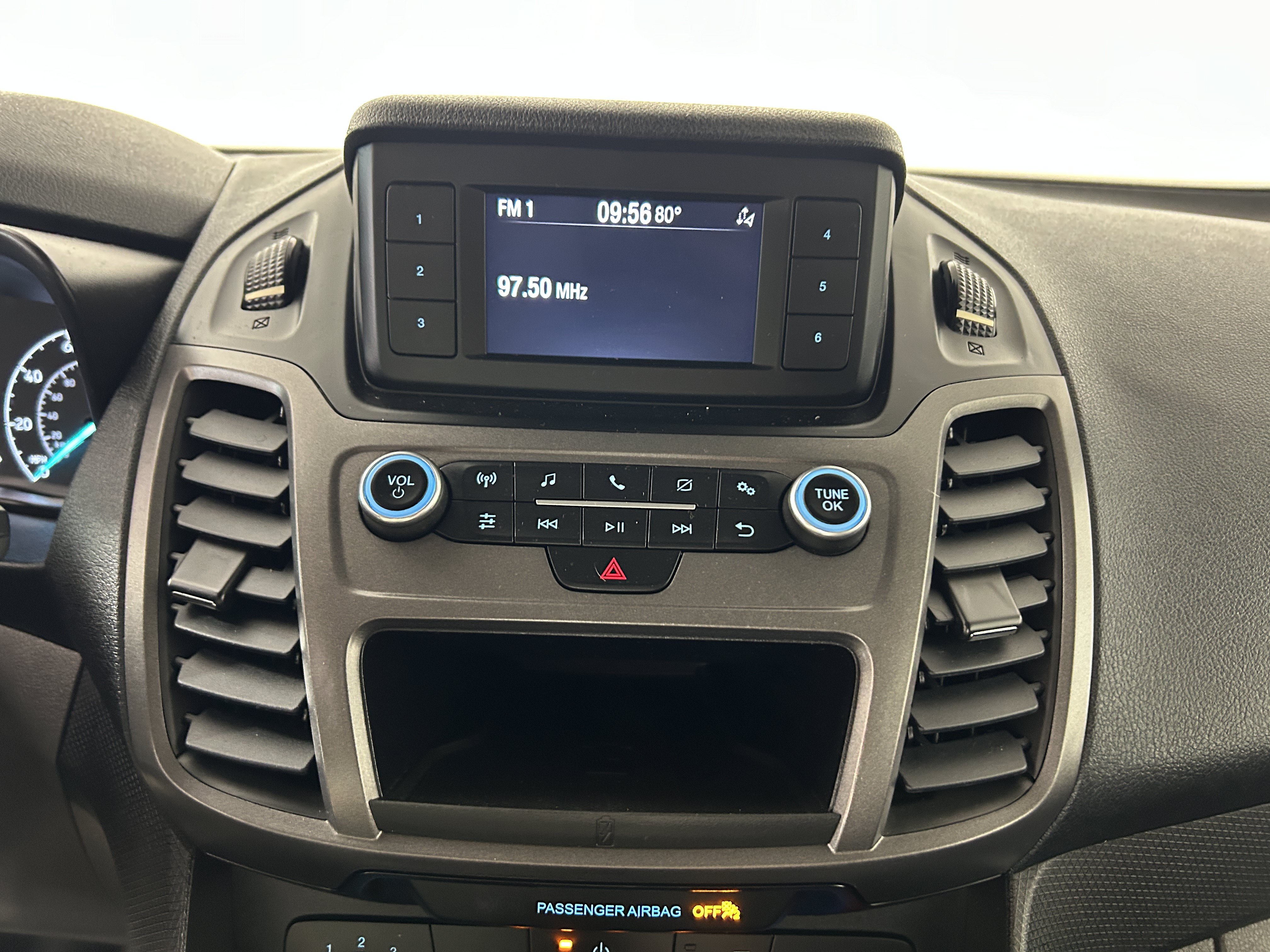 Used 2020 Ford Transit Connect XL FWD image 18