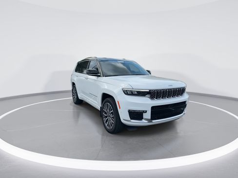 Used 2025 Jeep Grand Cherokee L Summit image 2