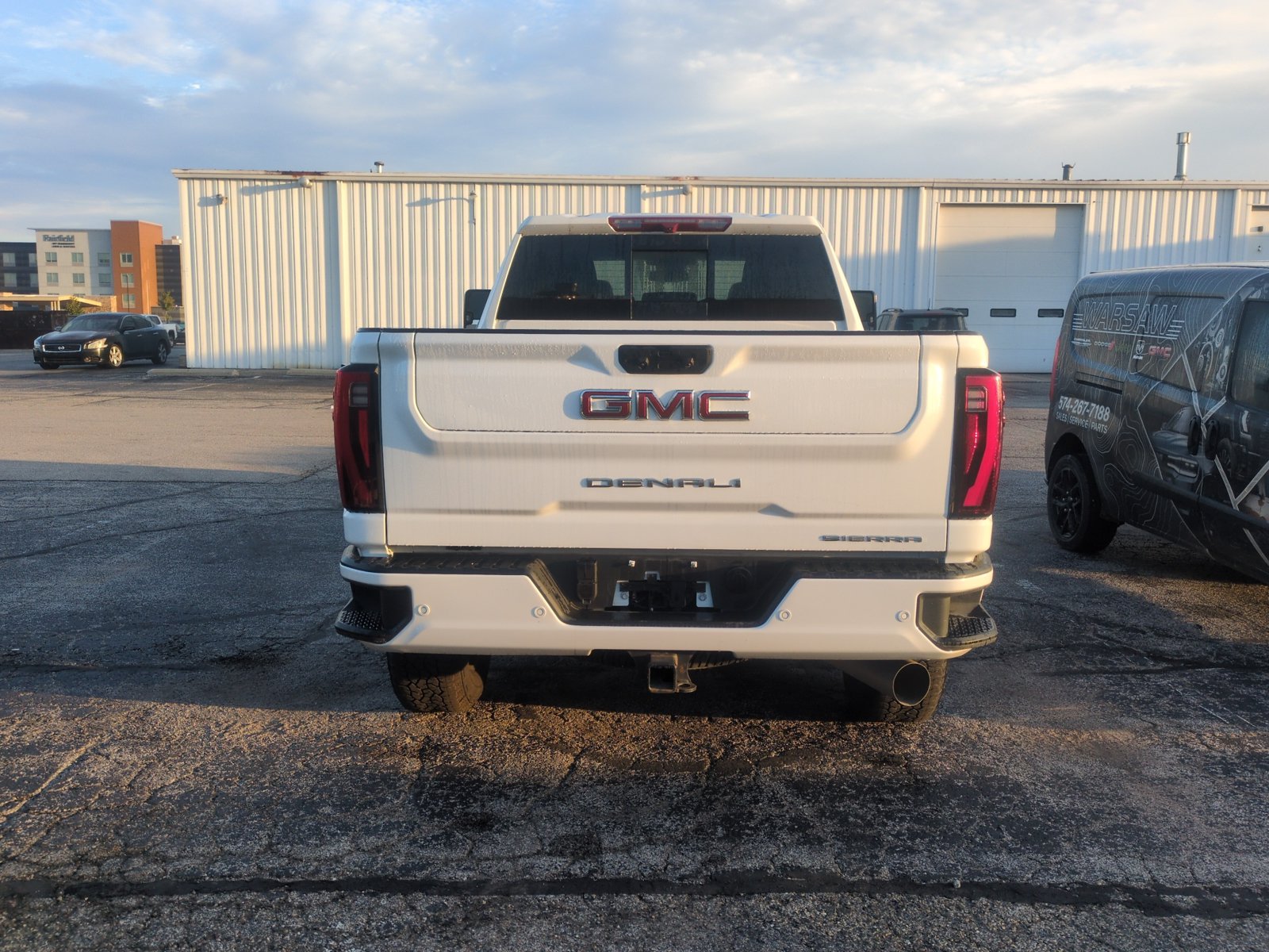 Used 2025 GMC Sierra 2500 AT4 AWD/4WD image 5
