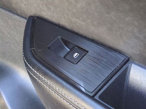 Certified 2024 Nissan Rogue SV image 33