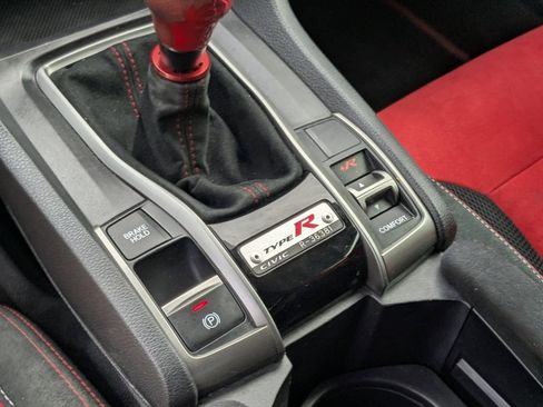 Used 2020 Honda Civic Type R image 15