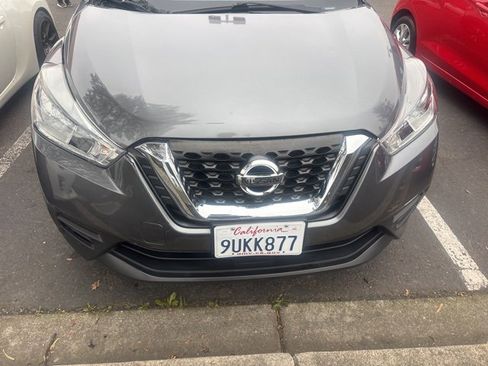 Used 2020 Nissan Kicks SV image 10
