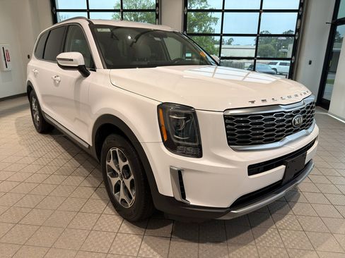 Certified 2021 Kia Telluride EX w/ Towing Package FWD image 7