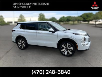 New 2025 Mitsubishi Outlander SE