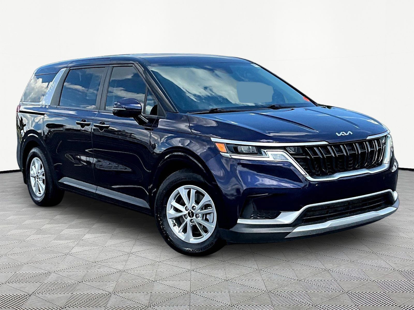 Used 2022 Kia Carnival LX FWD image 11