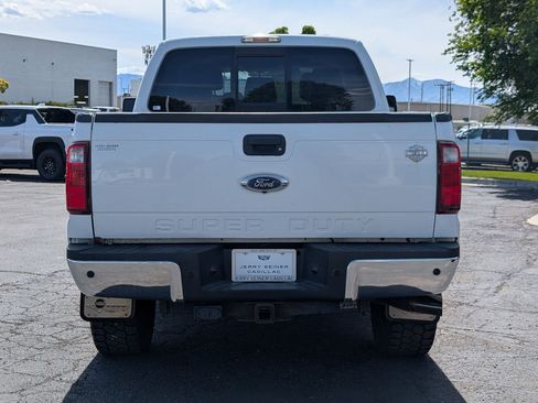 Used 2015 Ford F350 Lariat w/ Lariat Chrome Package AWD/4WD image 4