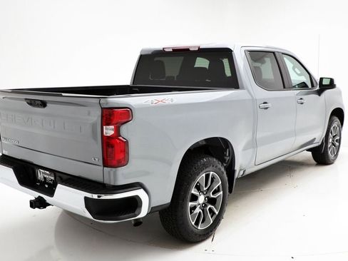 Used 2024 Chevrolet Silverado 1500 LT image 9