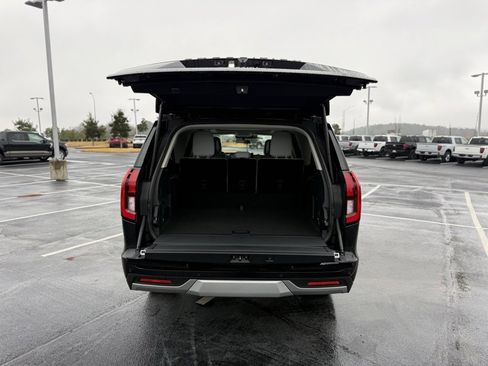 New 2026 Ford Expedition Max Platinum w/ Driver's Package image 7