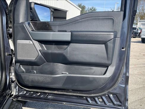 Used 2022 Ford F150 Lightning Lariat image 20