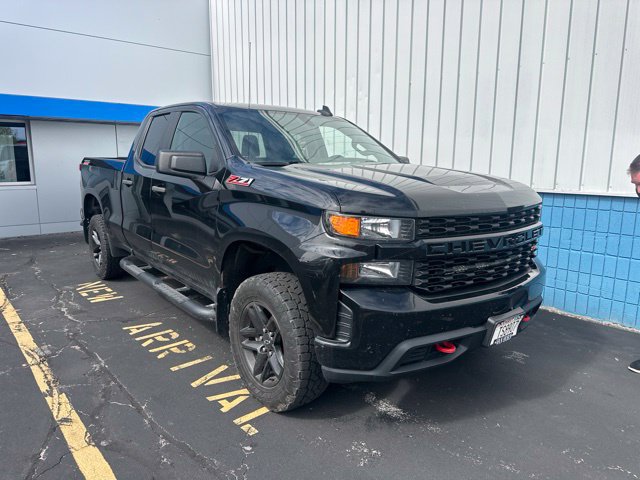 Used 2019 Chevrolet Silverado 1500 Custom Trail Boss w/ Custom Convenience Package AWD/4WD image 1