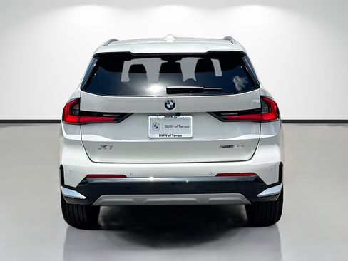 New 2026 BMW X1 xDrive28i w/ Convenience Package AWD/4WD image 4