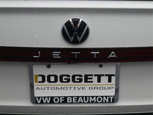 New 2025 Volkswagen Jetta SEL image 14
