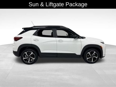 Certified 2023 Chevrolet TrailBlazer RS w/ Sun and Liftgate Package FWD image 5