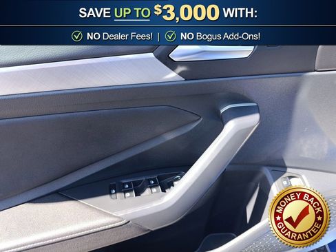 Used 2024 Volkswagen Jetta SE w/ Panoramic Sunroof Package FWD image 16