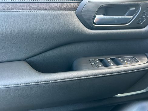 New 2026 Nissan Armada Platinum image 12