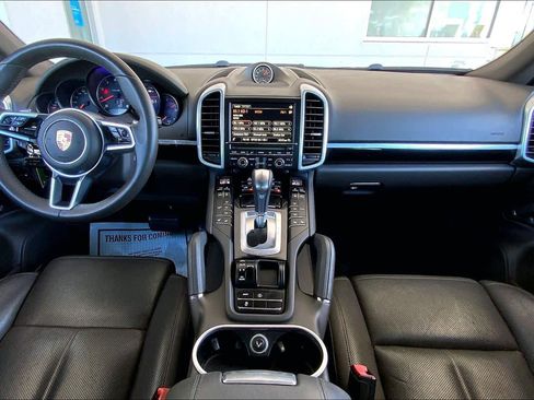 Used 2016 Porsche Cayenne image 15