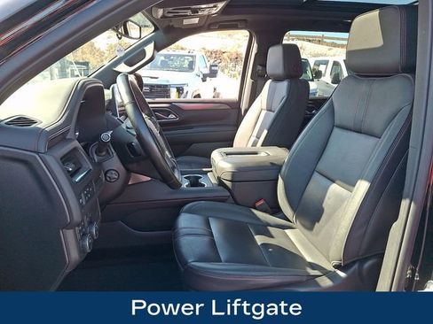 Used 2024 Chevrolet Suburban RST w/ Luxury Package image 19