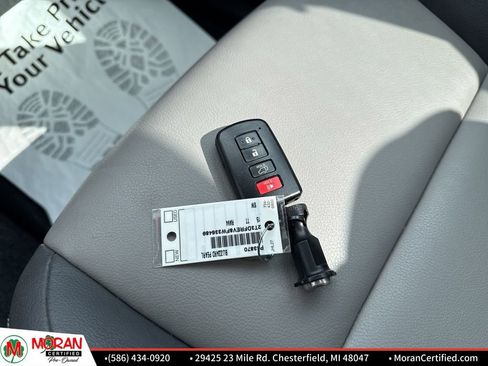 Used 2015 Toyota RAV4 Limited w/ Technology Package image 29