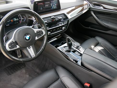 Used 2019 BMW M550i xDrive w/ Premium Package 2 AWD/4WD image 11
