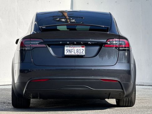 Used 2024 Tesla Model X image 4