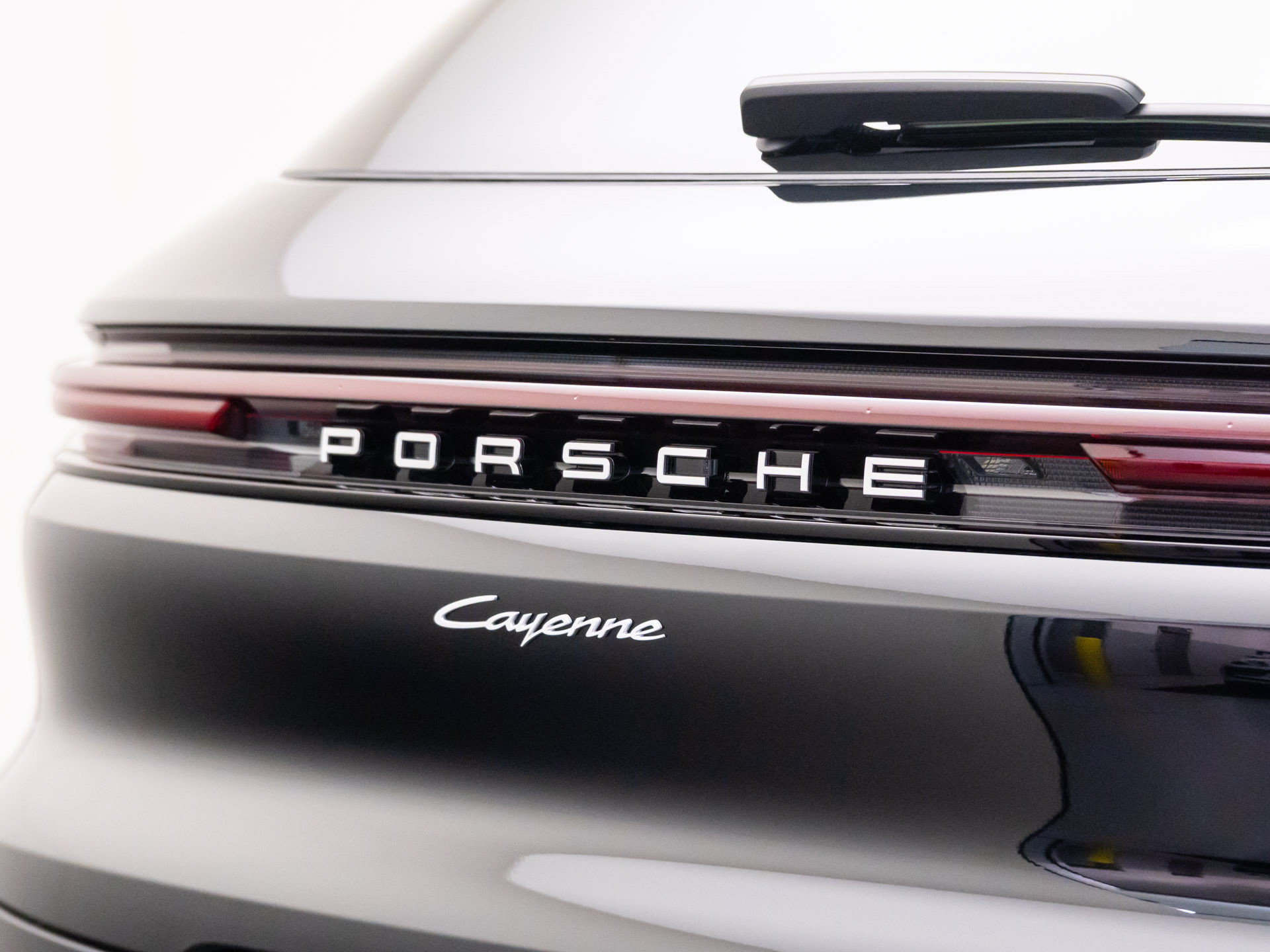 Certified 2026 Porsche Cayenne AWD/4WD image 36