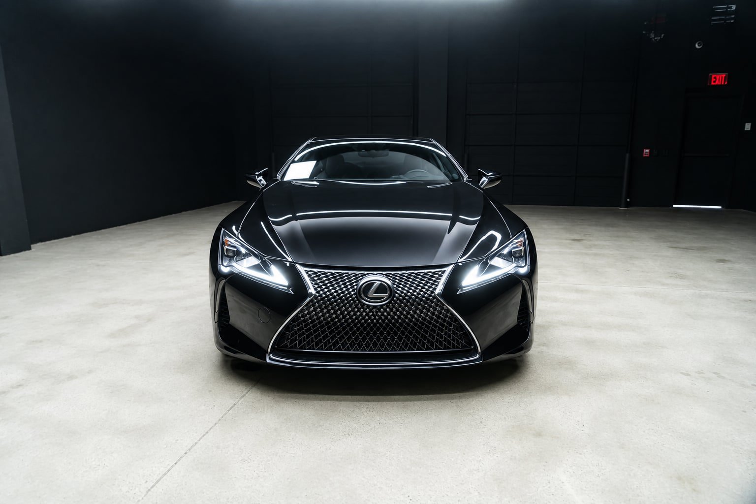 Used 2019 Lexus LC 500 Coupe w/ Touring Package RWD image 3