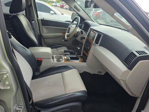 Used 2009 Jeep Grand Cherokee Limited w/ Quadra-Drive II 4X4 Group image 9