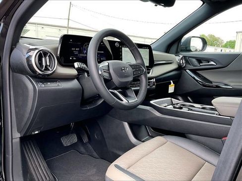 New 2026 Chevrolet Equinox LT FWD image 8