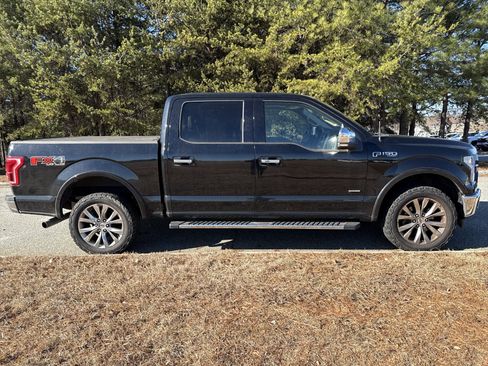 Used 2017 Ford F150 Lariat w/ Equipment Group 502A Luxury image 11