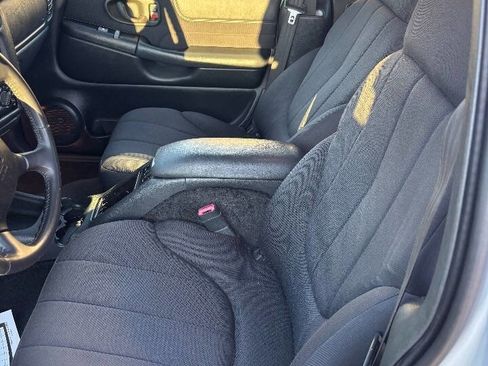 Used 2003 Chevrolet S10 Pickup LS image 15