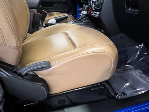 Certified 2020 Jeep Gladiator Rubicon image 14