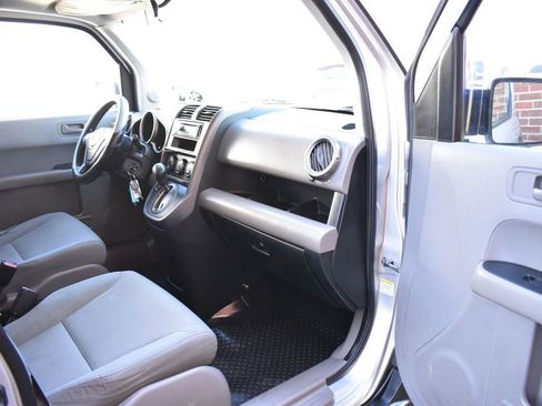Used 2011 Honda Element LX image 17