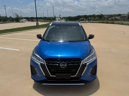 Used 2023 Nissan Kicks SV FWD image 7